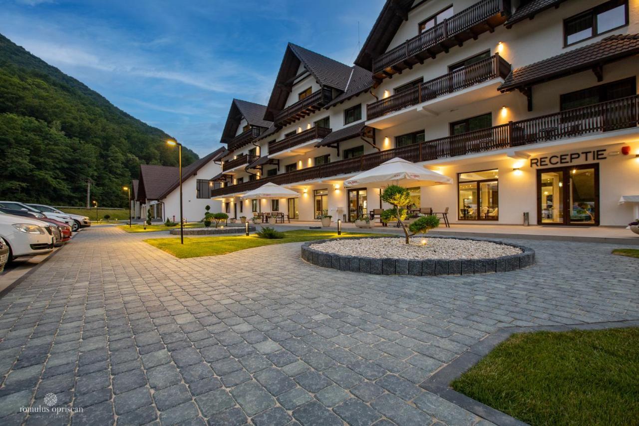 Nedei Hotel&spa Transalpina Martinie
